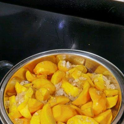 黄桃罐头怎么做（家庭自制黄桃罐头的做法）-9