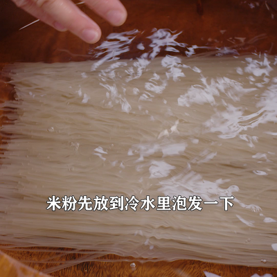 米粉汤怎么做好吃（水煮米粉最简单的做法）-2