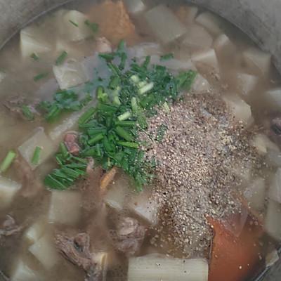 清炖羊肉萝卜汤的做法，萝卜炖羊肉排骨怎么做-6