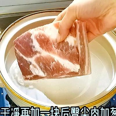 酸菜炖白肉的做法东北（酸菜白肉怎么做好吃）-2