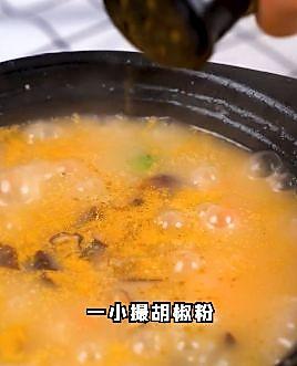 海鲜粥怎么做好吃又简单（海鲜大米粥的家常做法）-13