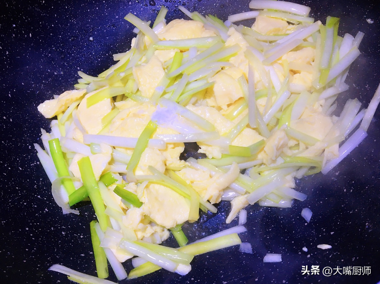 韭黄的做法配什么菜好吃，韭黄可以和哪些菜一起炒-8
