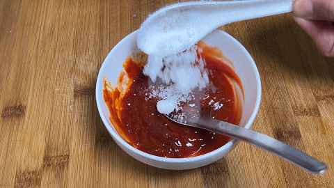 韩式炒年糕酱汁怎么调，韩式番茄酱炒年糕的做法-7