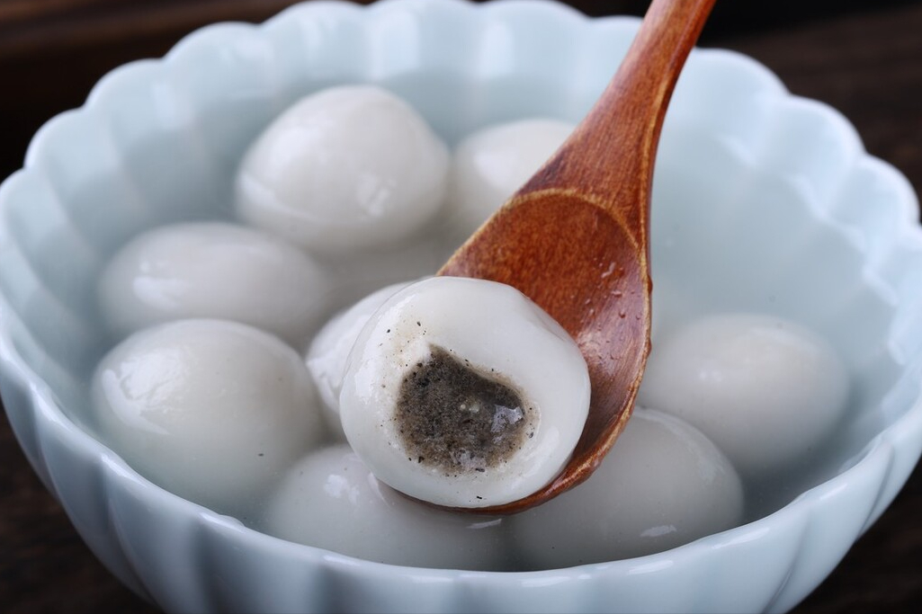 黑芝麻汤圆里面有猪油吗，黑芝麻汤圆馅的做法-1