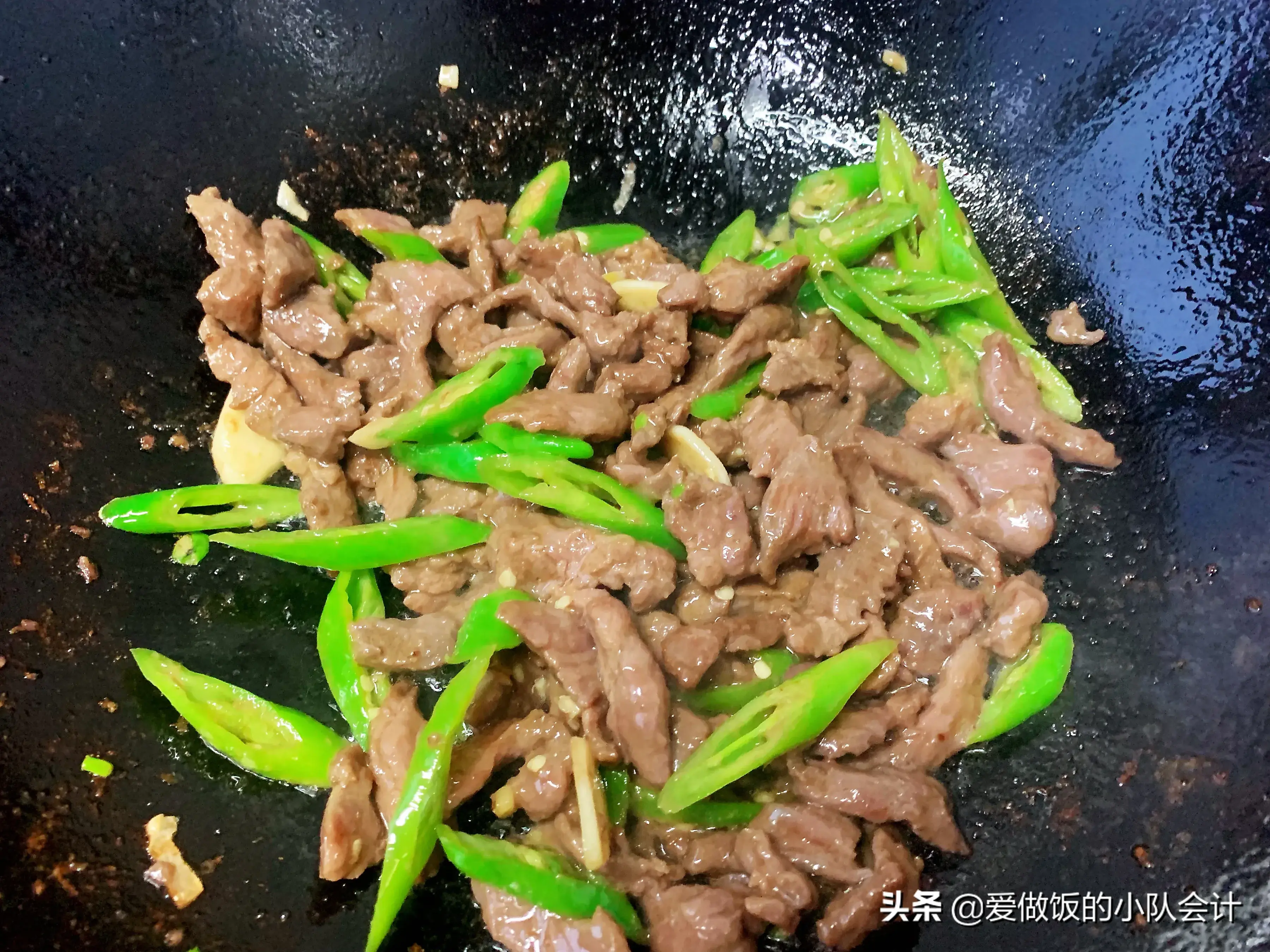 牛肉丝怎么炒好吃又嫩，炒牛肉丝的家常做法大全-6