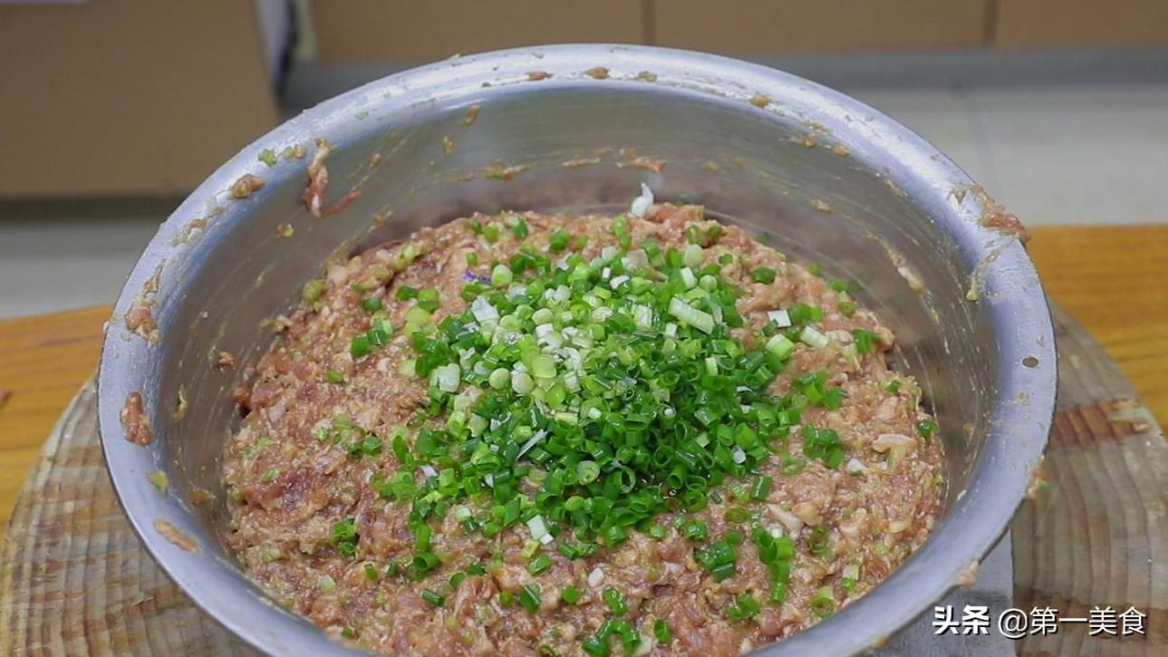 饺子馆的馅料有哪些 芹菜猪肉饺子馅配方大全-1