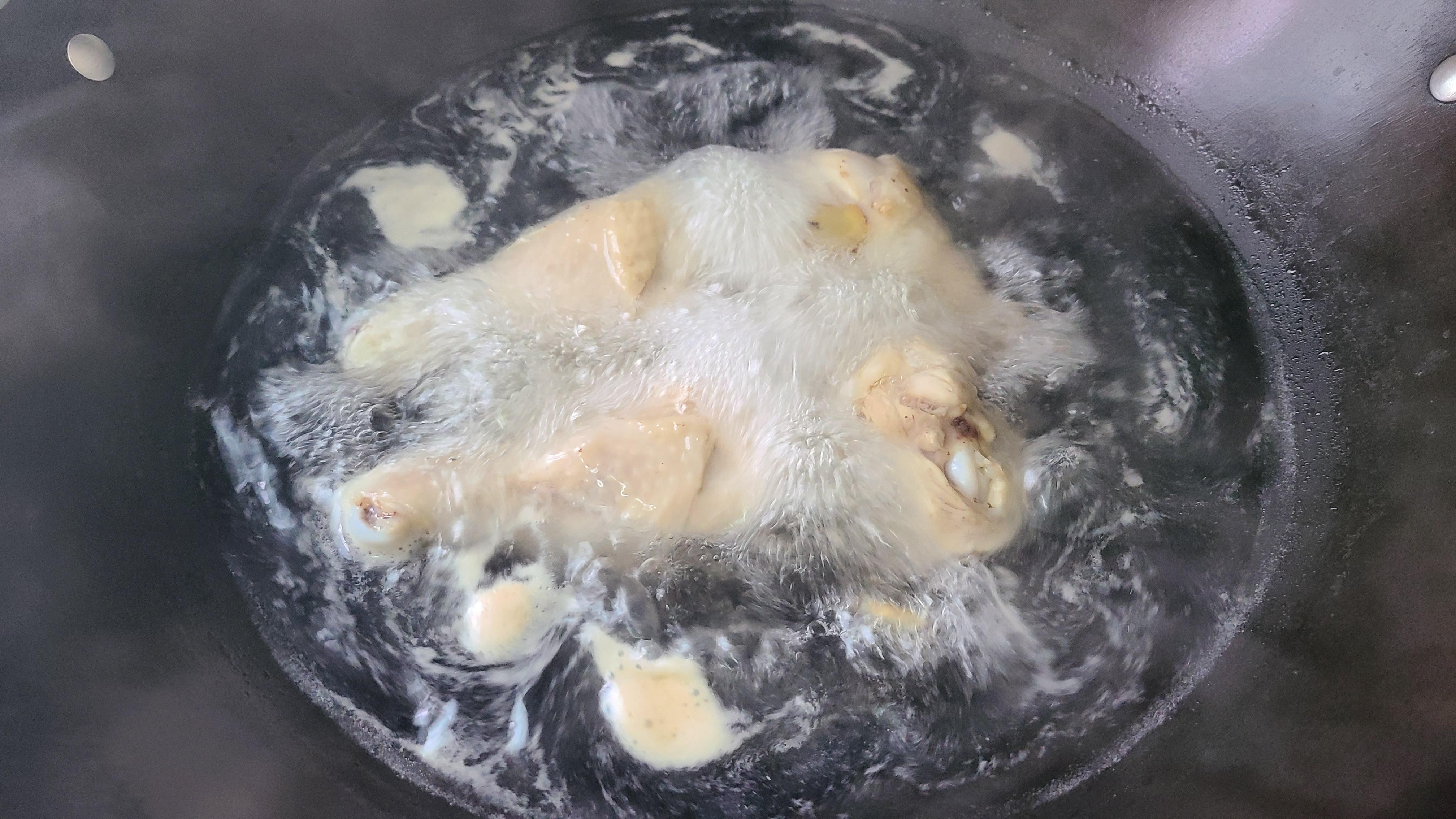 手撕鸡的制作方法和配料，广式手撕鸡的正宗做法-1