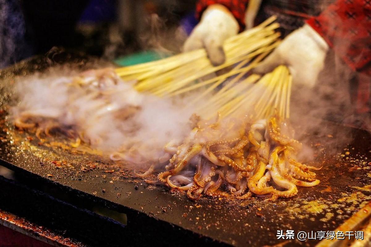 卤鸡爪怎样才能入味又不烂，卤鸡爪的简单做法及配料-1