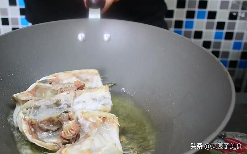 鱼头汤怎么做又浓又白，鱼头汤的正确做法-4