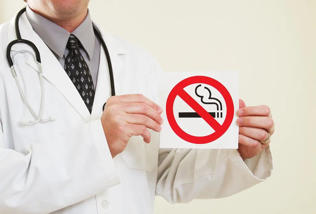 吸烟的危害究竟有多大? 怎样减少烟草对身边人的伤害