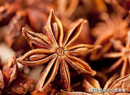 在家做炖菜很容易:牢记这4种香料,更香更好吃