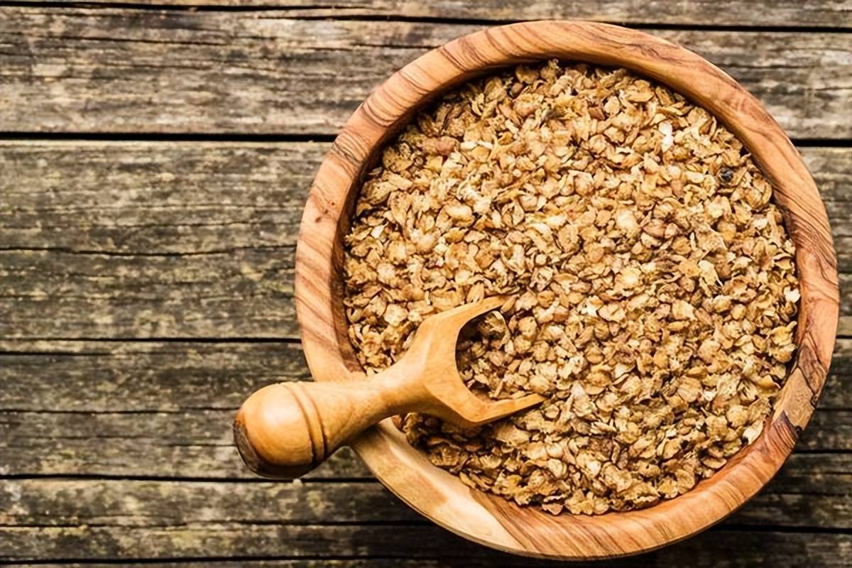 5种粗粮控制血糖还能加倍营养,燕麦是首选的食物之一